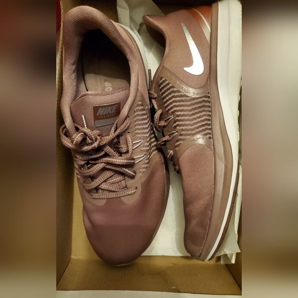 Nike In-Season TR 8 PRM - Picture 2 of 4